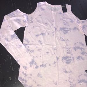 💕HOLLISTER COLD SHOULDER T-Shirt